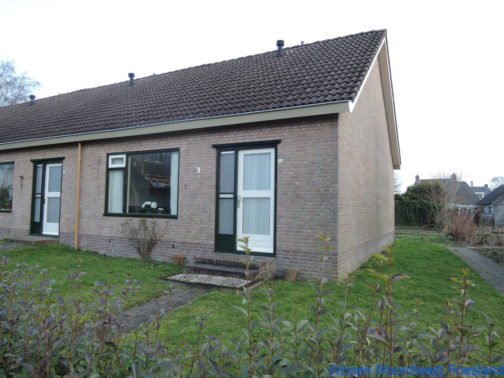 Juffer Frederikestrjitte 11, 9074 BR Hallum, Nederland