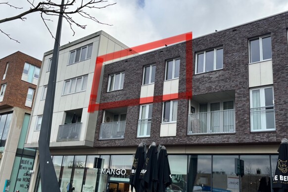 Raadhuisplein 82