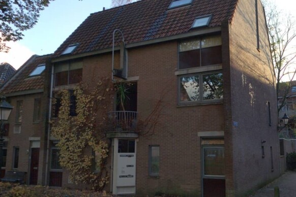 Jacobijnerkerkhof 10