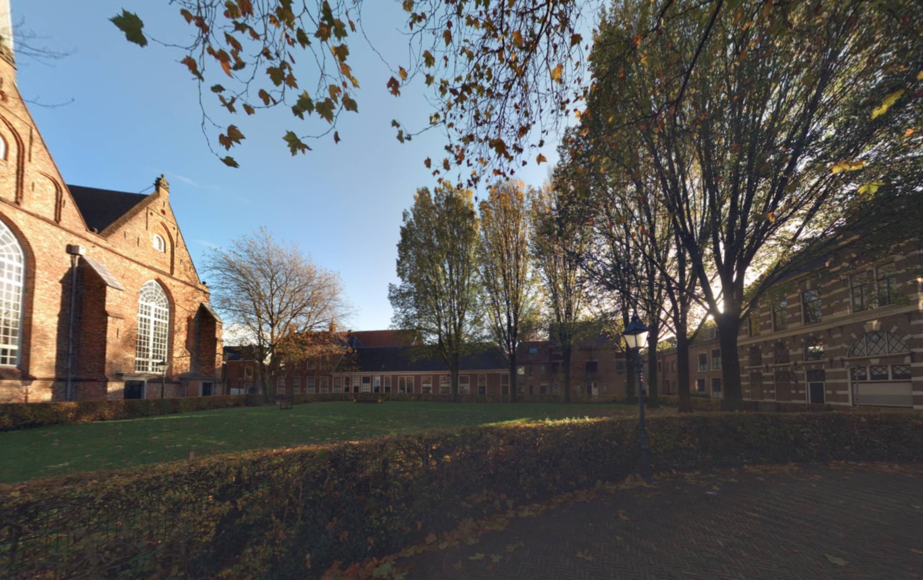 Jacobijnerkerkhof 10