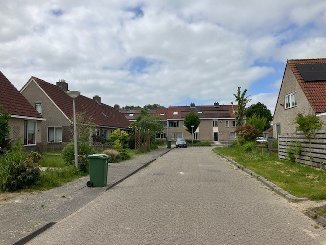 Túnikkers 13B