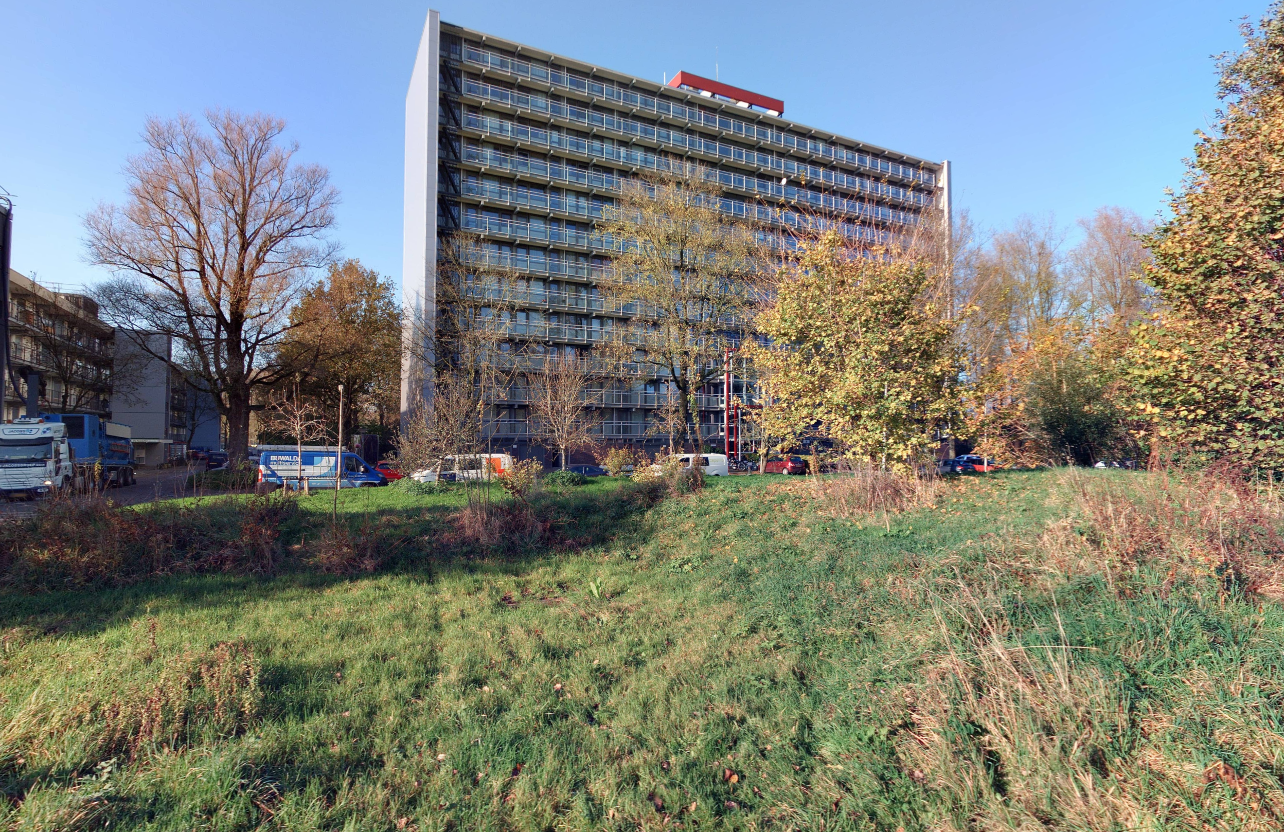 De Hooidollen 252, 8918 JP Leeuwarden, Nederland