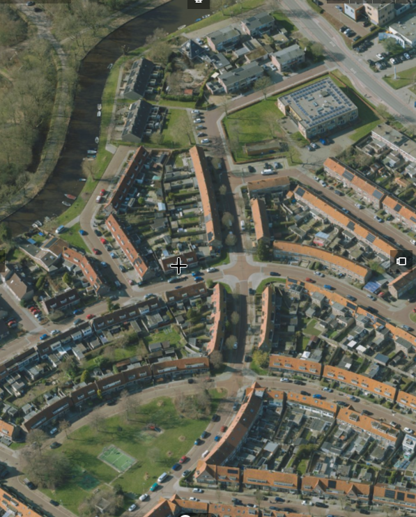 Ubbo Emmiusstraat 15