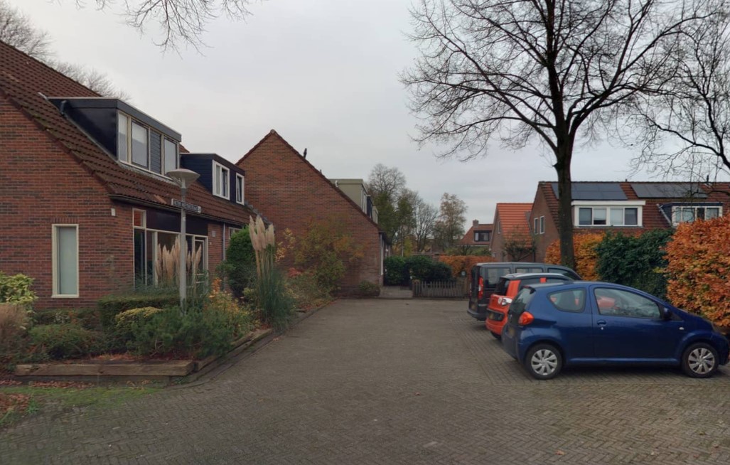 Pieter Meeterstraat 24