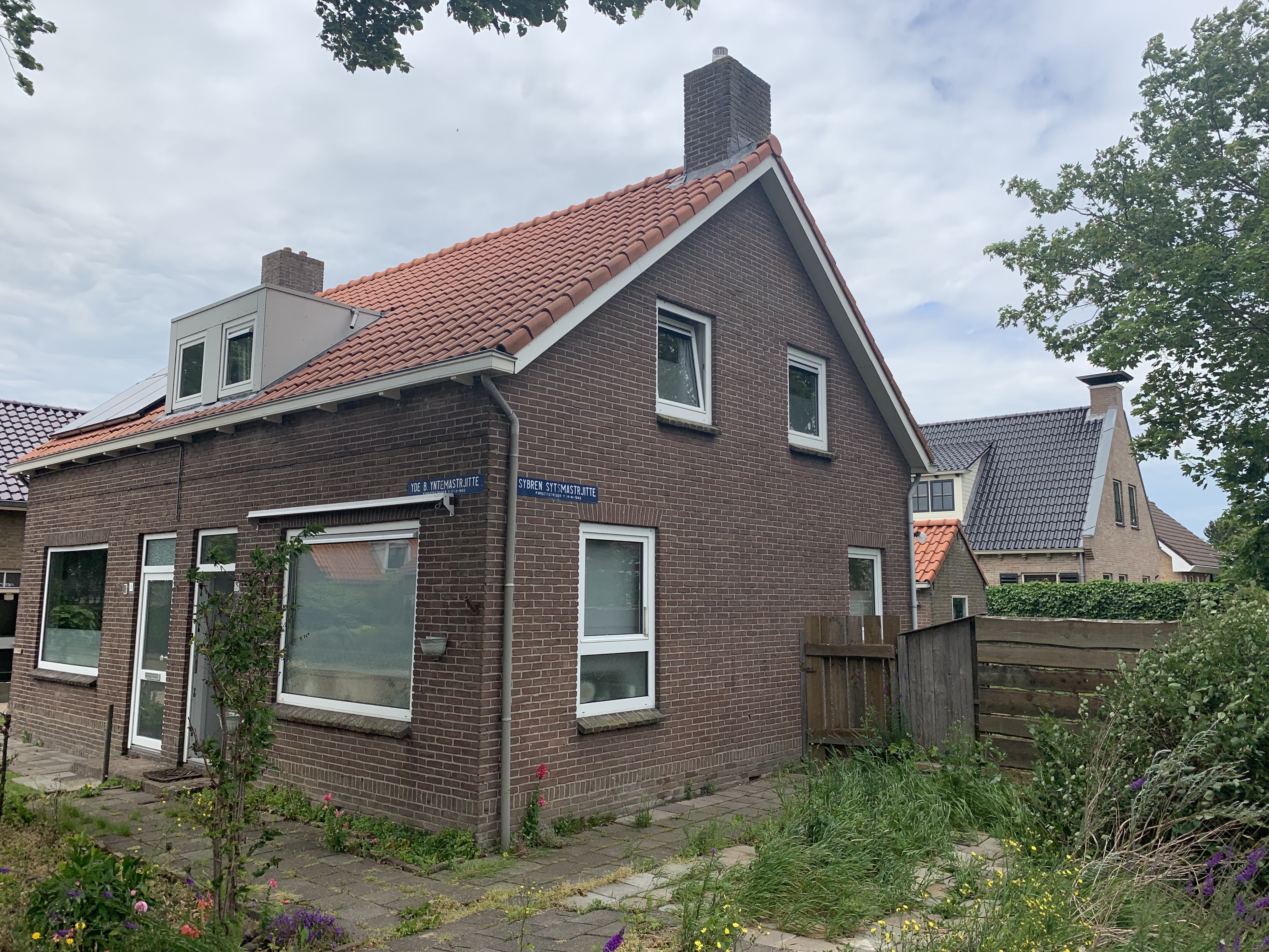 Yde B. Yntemastrjitte 7