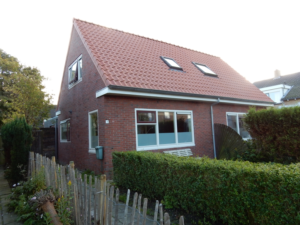 Rembrandtstraat , 9076 Sint Annaparochie, Nederland