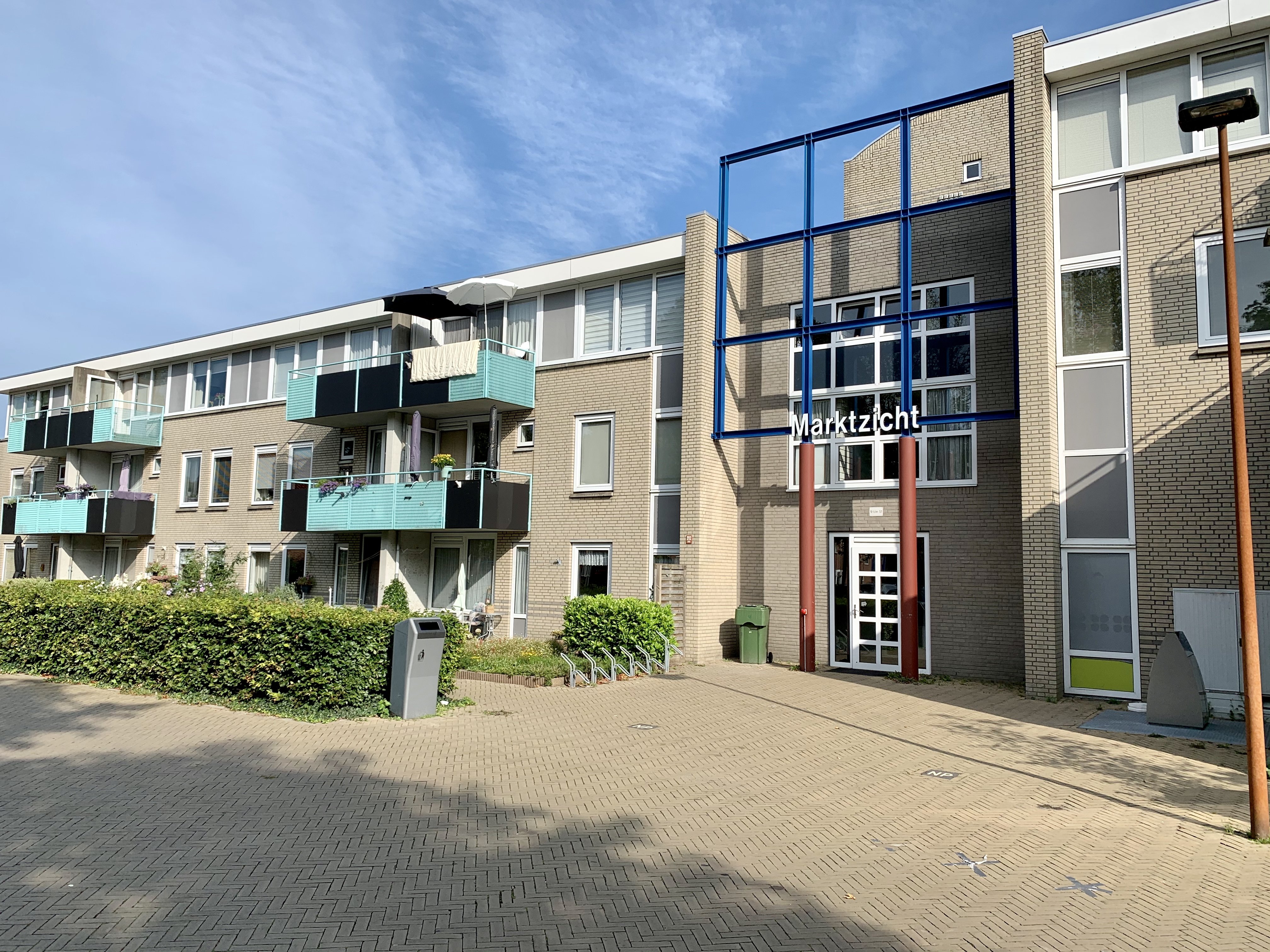 Markt 37, 9251 JR Burgum, Nederland